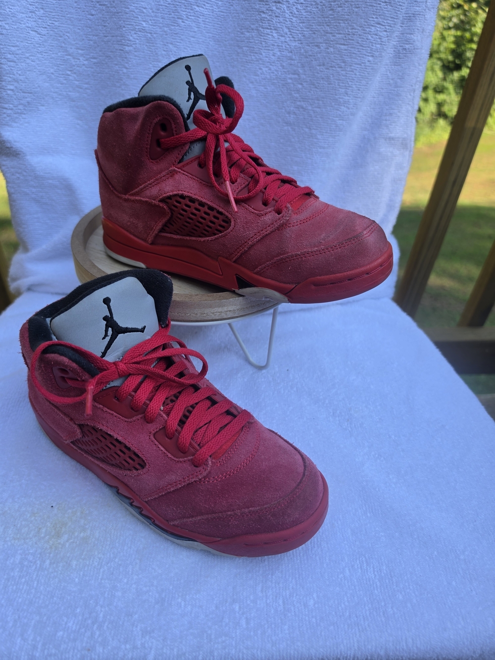Air Jordan 5 Retro “Red Suede” | Youth Size 3Y
Classic 2017 Air Jordan 5 Retro